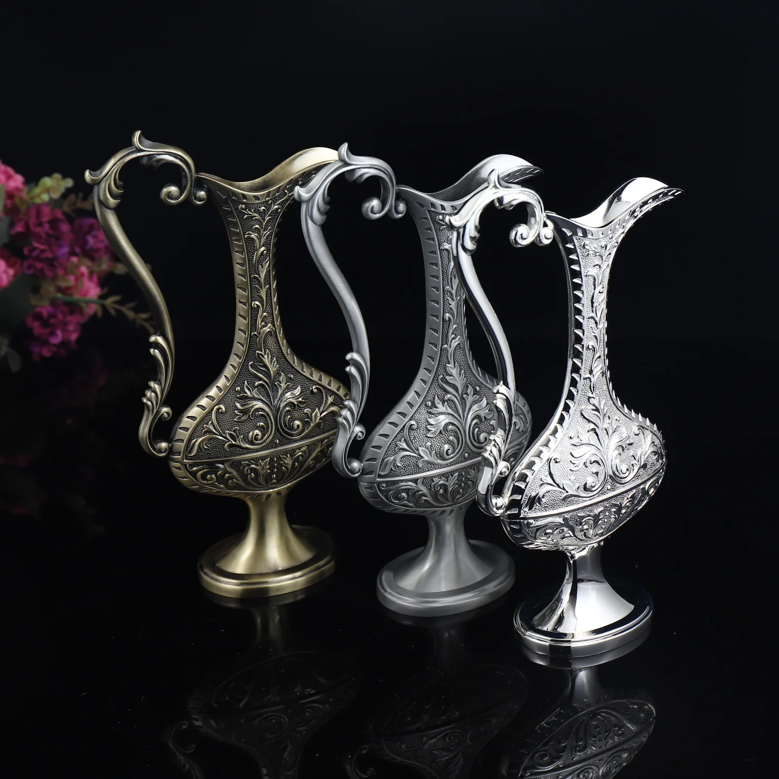 

Russian metal European retro handle vase creative classic flower home office decoration high-end ornaments