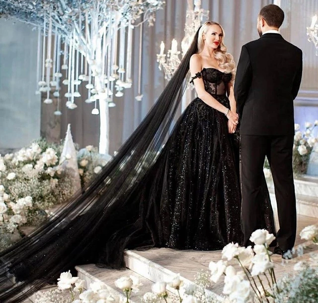 Black wedding dress with long train fashion