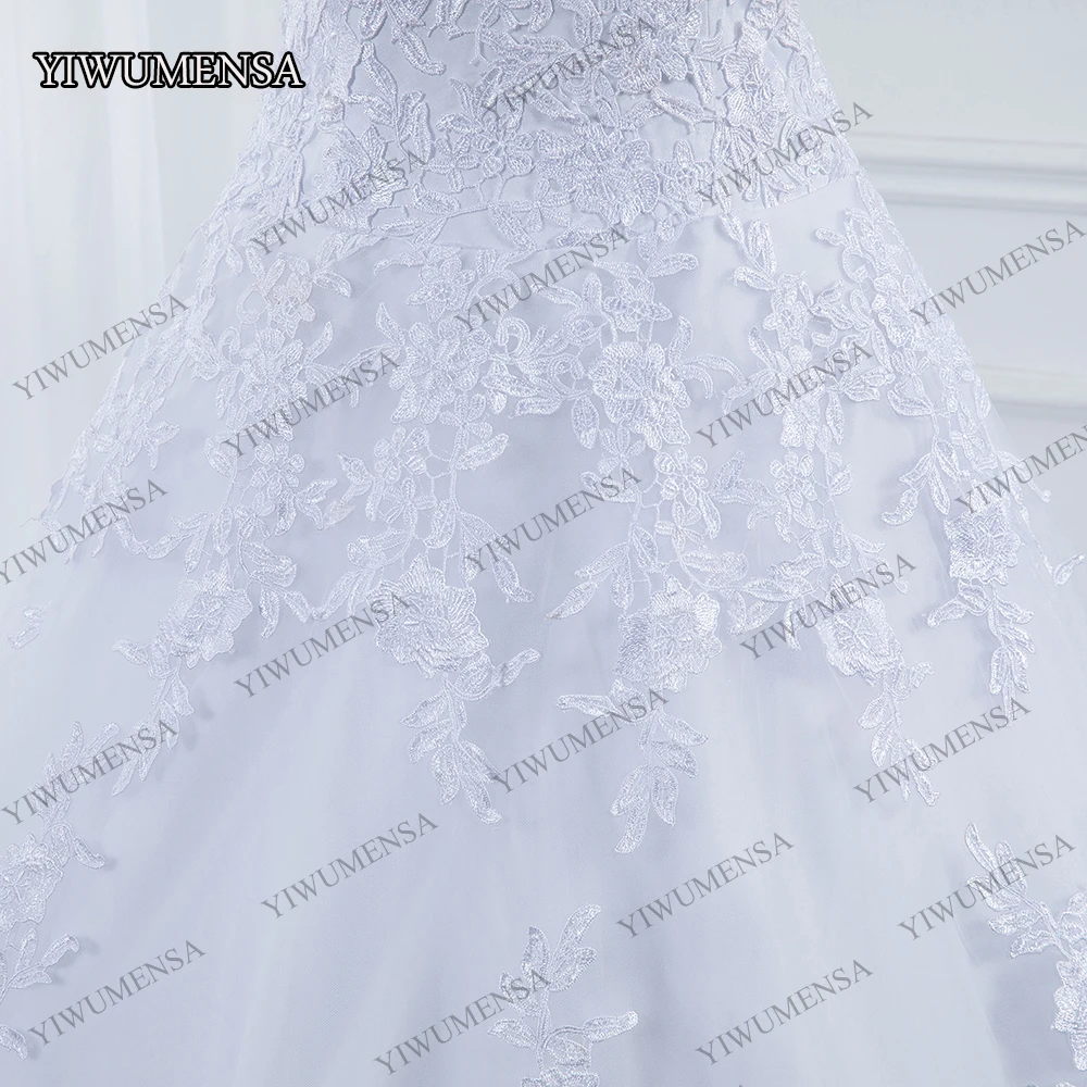 エレガントなストラップレス A ラインのウェディングドレス花嫁のためのカスタマイズされたレースアップビーズブライダルドレス女性フォーマルパーティー結婚服