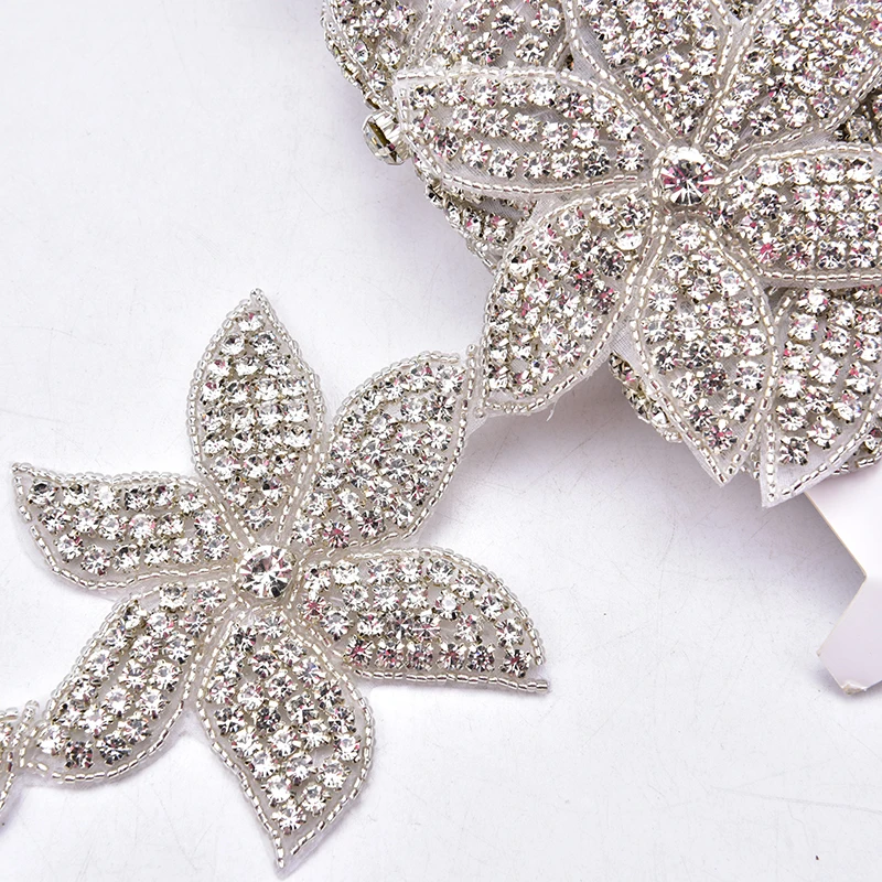 5pcs Crystal Rhinestone Flower Applique Hotfix Glass Beaded Bridal Patches Wedding Dress Belt Decoration Motif DIY Accessories