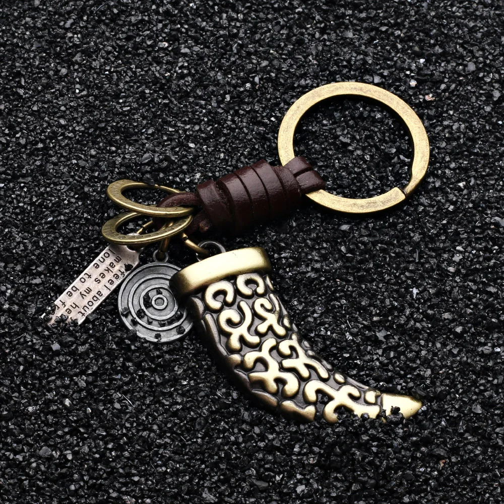 

2024 Trend Jewelry Alloy Accessories Horns Pendant Keys Chain Vintage Handmade Weave Leather Keychains Men