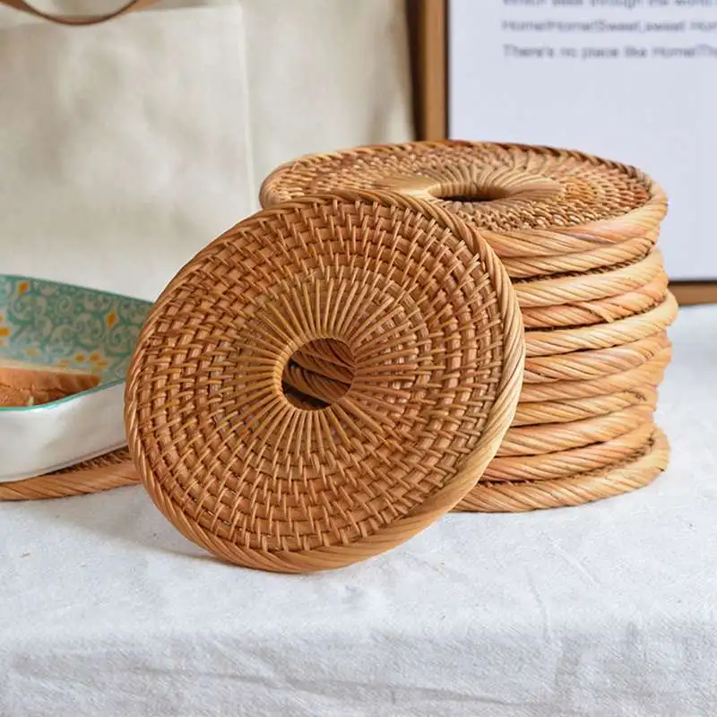 Round Natural Rattan Coasters Bowl Pad Handmade Insulation Placemats Table Padding Cup Mat Kitchen Decoration Accessories 