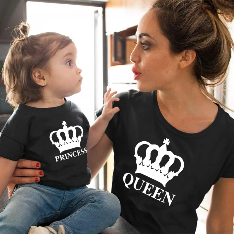 Tshirt Crown queen mother&princess girl Matching Family Outfits tshirt  mommy and me clothes Daughter baby family Look clothes image 3