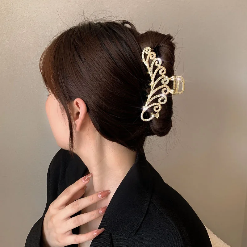 2021 New Elegant Gold Hollow Geometric Metal Hair Claw Vintage Hair Clips For Women Headband Hairpin Hair Crab Hair Accessories