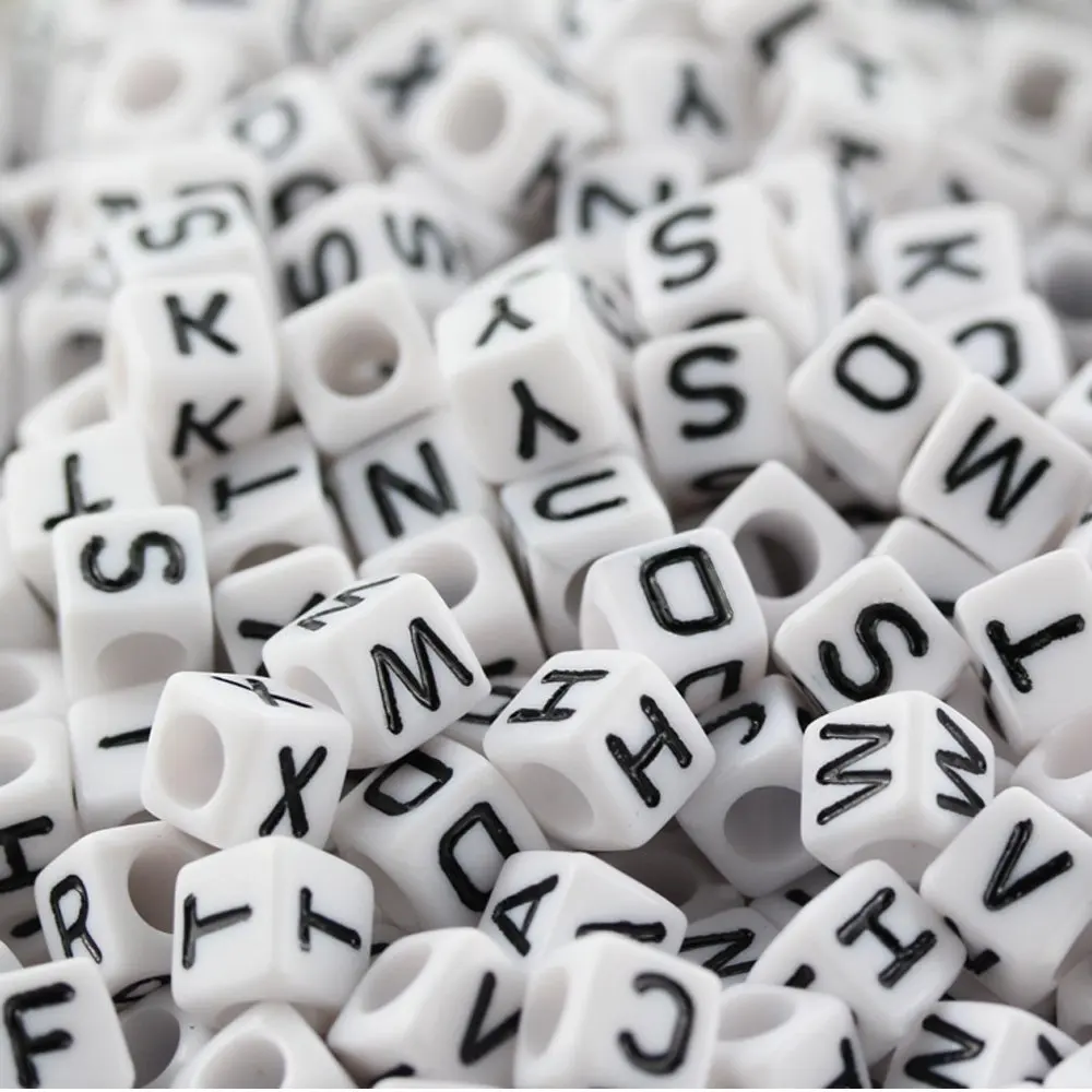 

100PC/Pack 6/7/8MM Acrylic Square Letter Beads DIY Handmade Materials Sewing Craft Supplies Clothing Buttons Bracelet Decoration