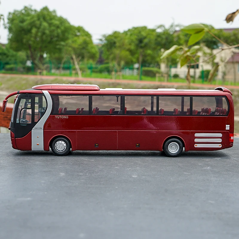 Original 1:42 Diecast Model for Yutong Man Lion\'s Star Bus Alloy Toy Car Miniature Collection Gifts Zk6120r41 Bus Model for Chri