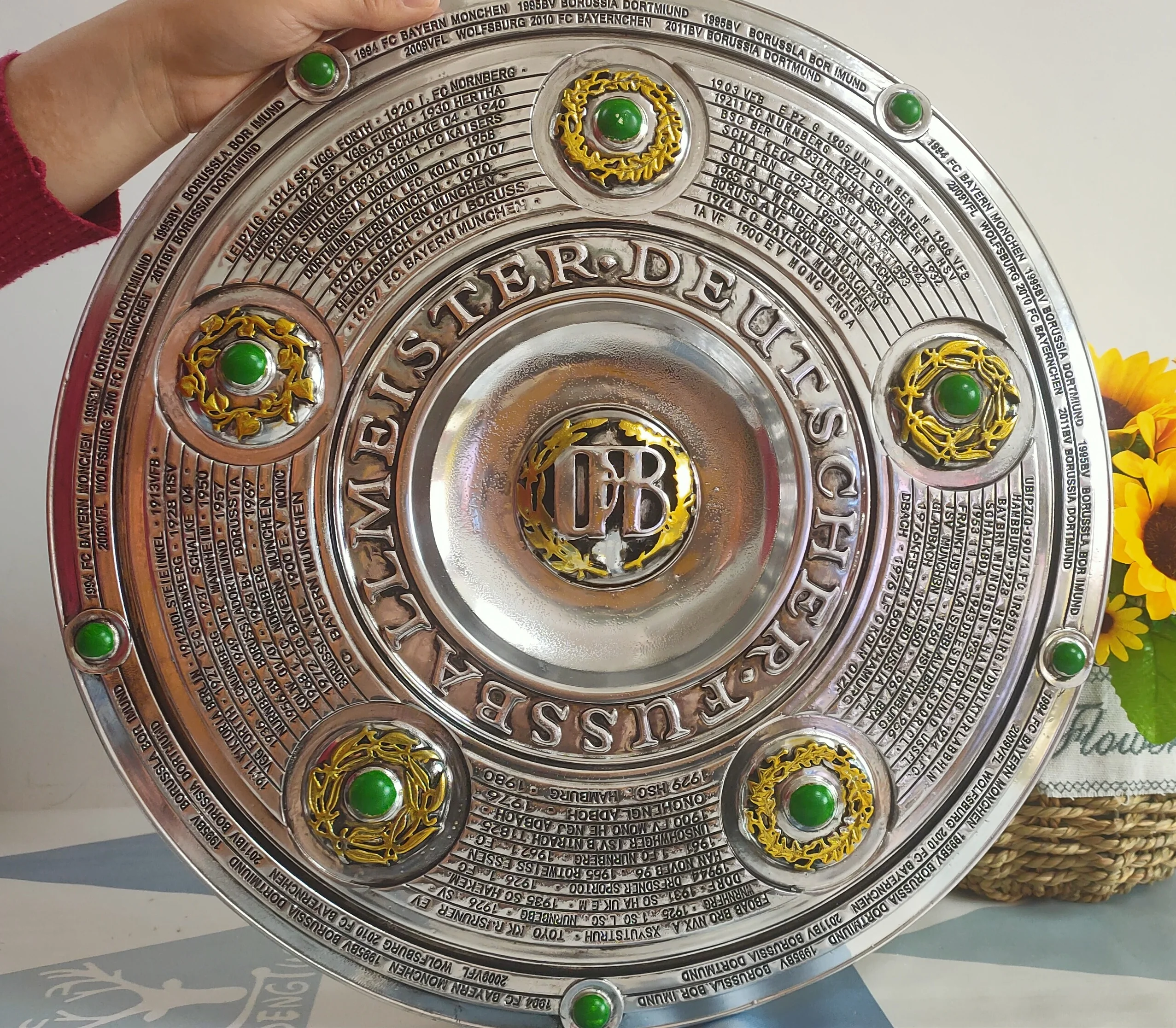 The Champions Trophy For Bayern The Bundesliga Trophy Cup  Diameter 43 cm Soccer Trophy Cup Nice Gift For Bayern fans