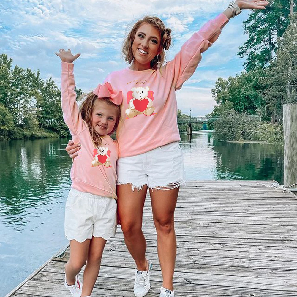 Autumn Family Sweatshirt Mother And Daughter Clothes “Mini Mama” character printed Sweatshirts Mommy And Me Clothes family look