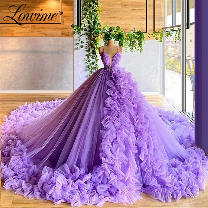 Amazing Long Cloud Prom Dresses Ruffles Evening Dress 2020 Puffy Wedding Party Dress Beaded Vestidos De Festa Celebrity Dresses