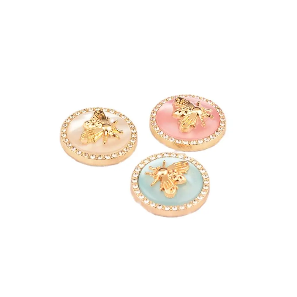 Neu eingetroffen: 6 Stück Strass-Dekor Goldene Biene Rosa Blau Metallknöpfe für Kleidung, Mantel, Strickjacke, Pullover 18MM-25MM KD907 – Detail 1