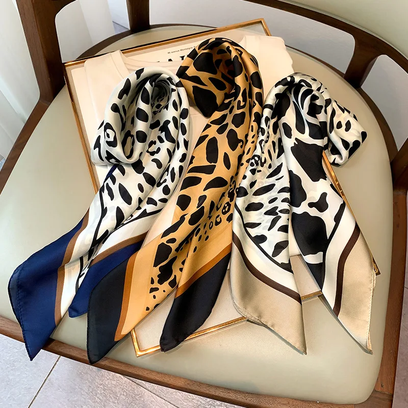 Popular Leopard Print Silk Scarves Fashion 70X70CM Sunscreen Shawl Female Dustproof Kerchief Autumn Luxury Square Towel