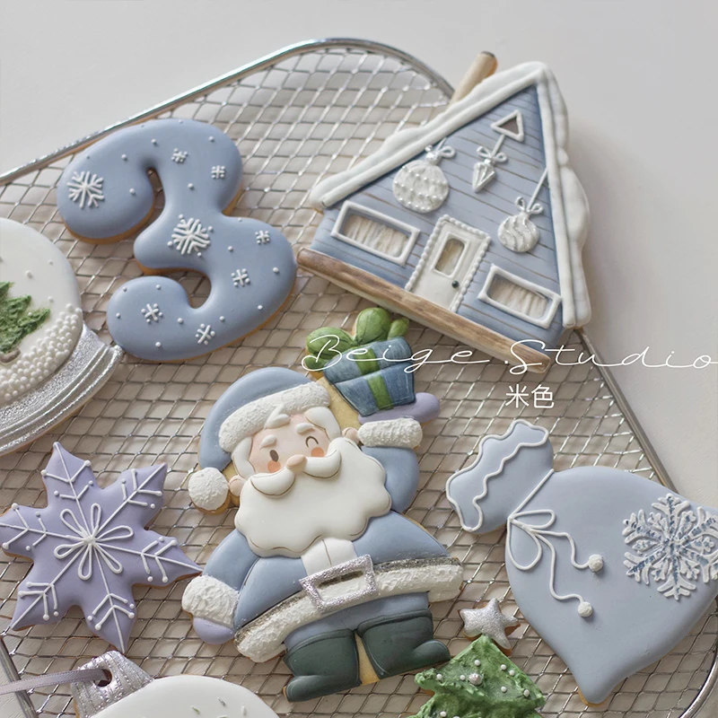 Christmas Icing Cookie Mold Santa Claus Snowflake Xmas Tree House Crystal Shape Cookie Cutter Fondant Cake Decoration Tools