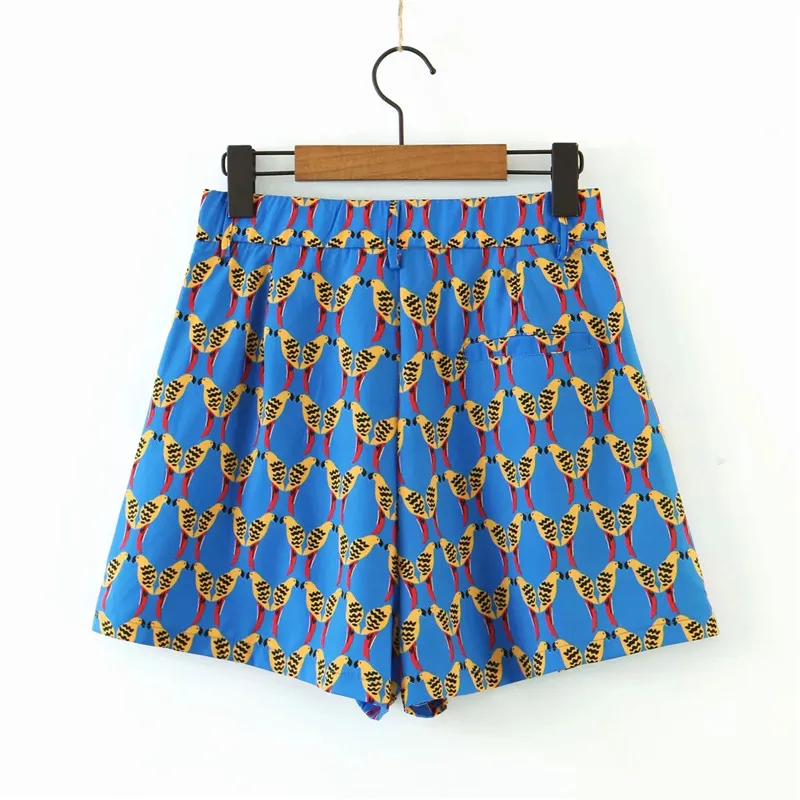 Beach shorts with wild bird print for women, blue shorts, chic, high waist, zipper, loose, casual, fashion, summer, 2020