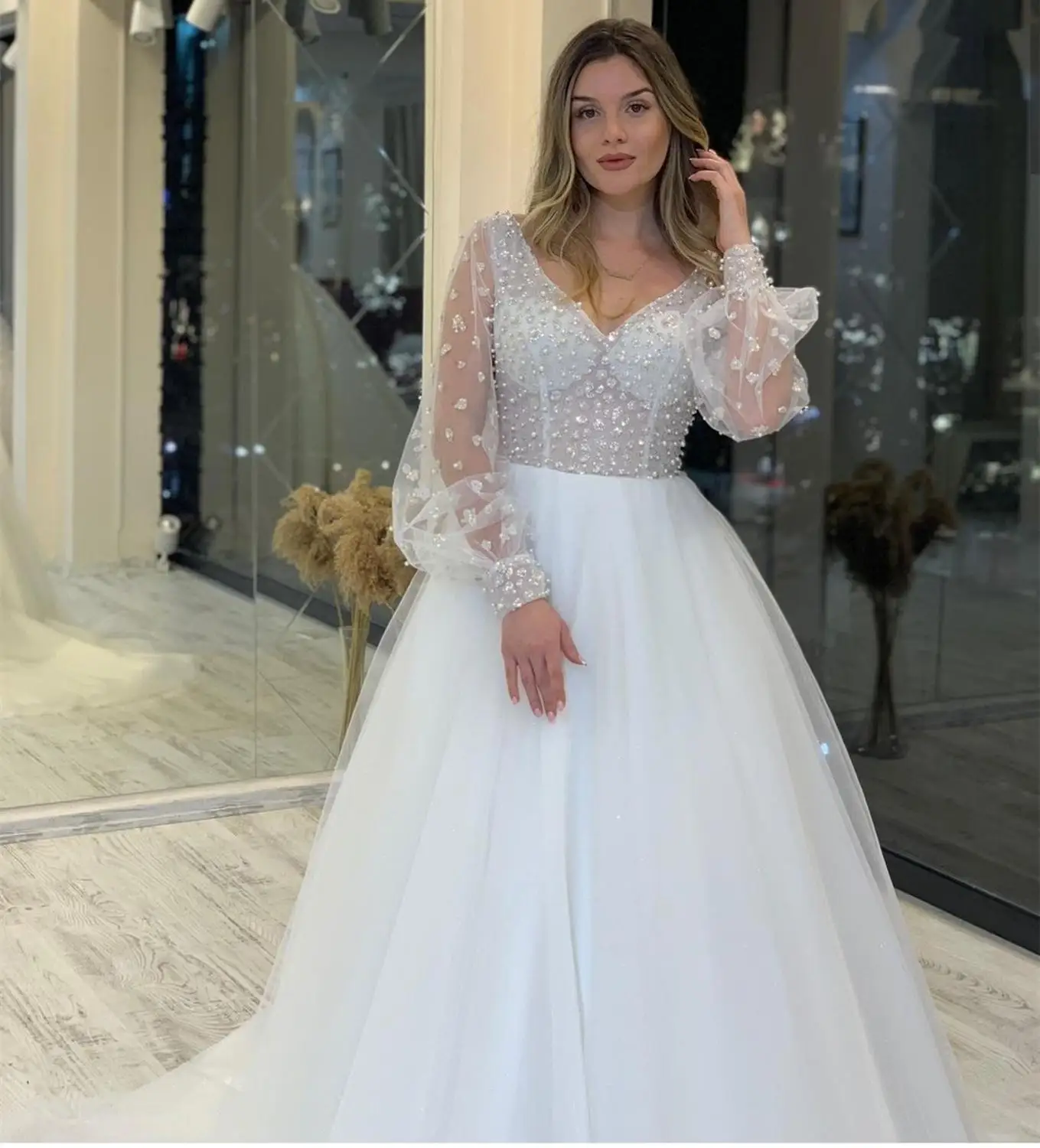 Langarm Hochzeit Kleid V-ausschnitt Tüll Organza Bodenlangen Sweep Zug Brautkleider 3 D Blumen Nach Maß Puff Hülse luxus