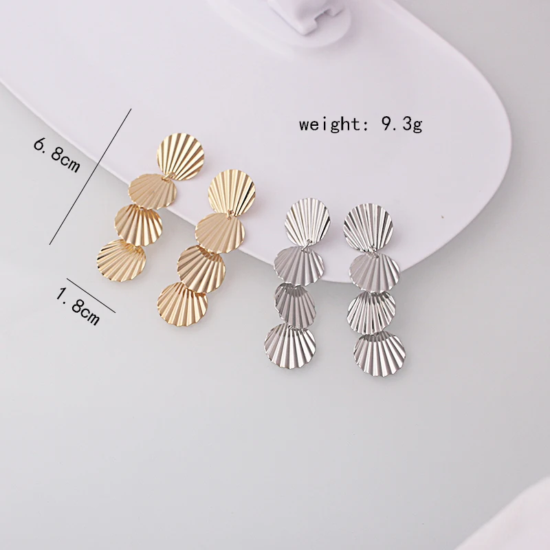 Orecchini coreani minimalisti in argento dorato con struttura a conchiglia creativa? Orecchino per donna-gioiello da festa esagerato