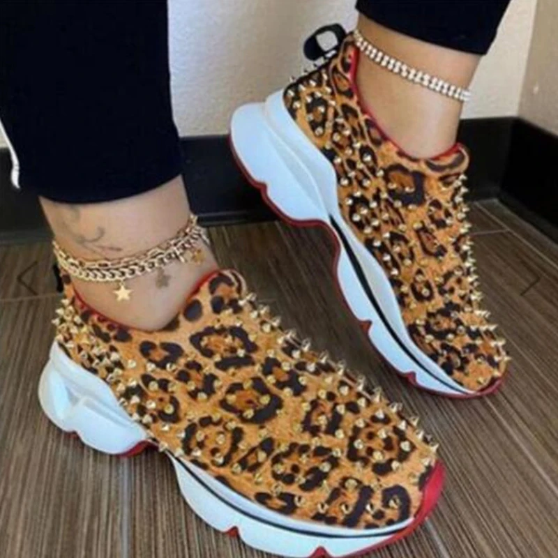 Winter Leopard Shoes Rivet Platform Sneakers Women\'s Flat Shoes Outside Loafers Women Casual Ladies Slip On Footwear Plus Szie