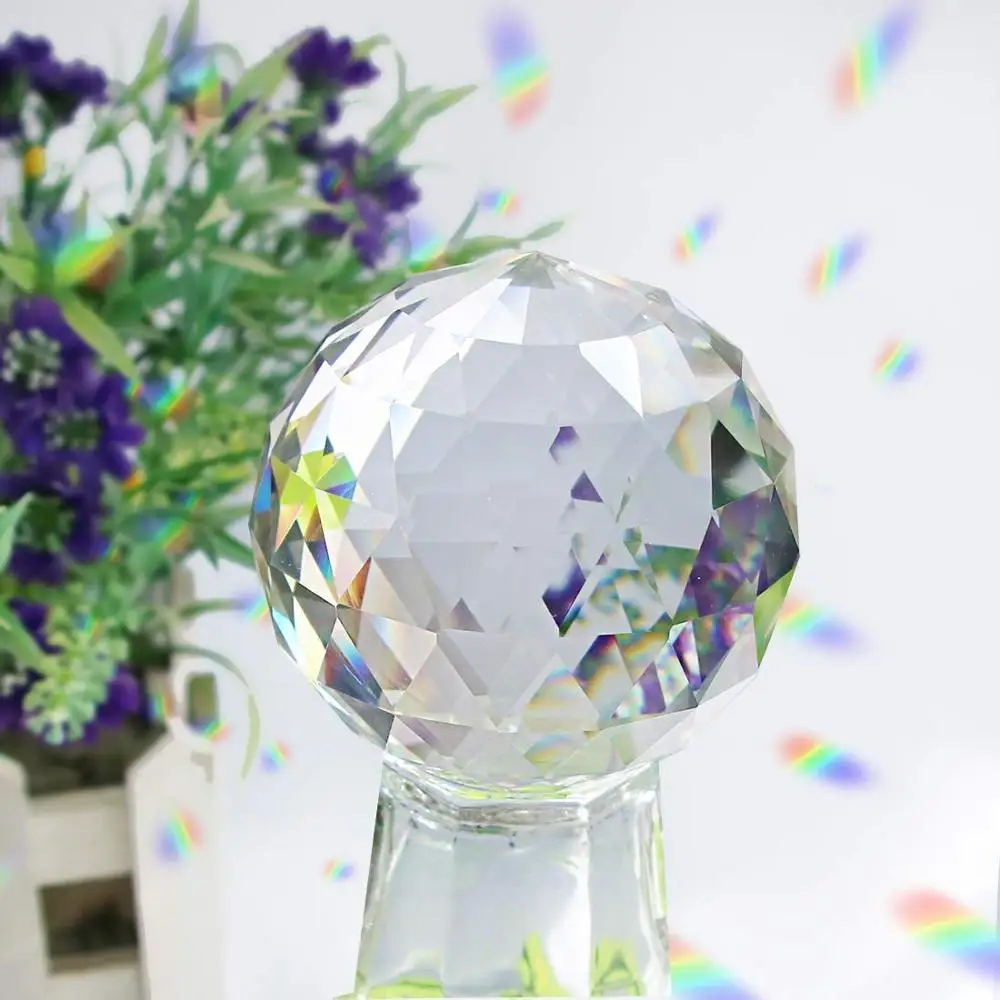 Clear Cut Crystal Suncatcher Ball Prisms Glass Sphere Faceted Gazing Ball For Window Sun Catchers Rainbow Maker Feng Shui Art