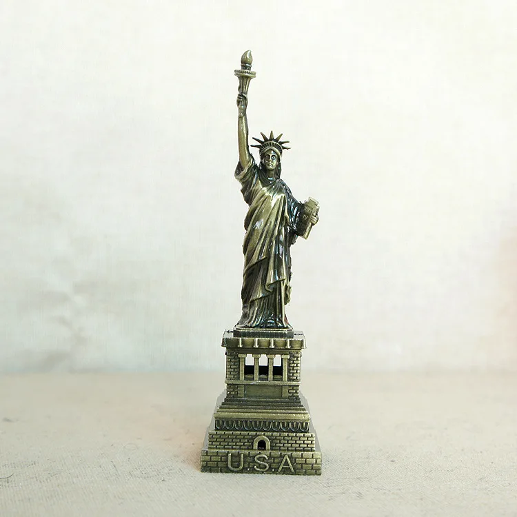 Statue of Liberty sculpture handicraft resin Antique Figurine ornament office desktop Home decoration accessories a1995