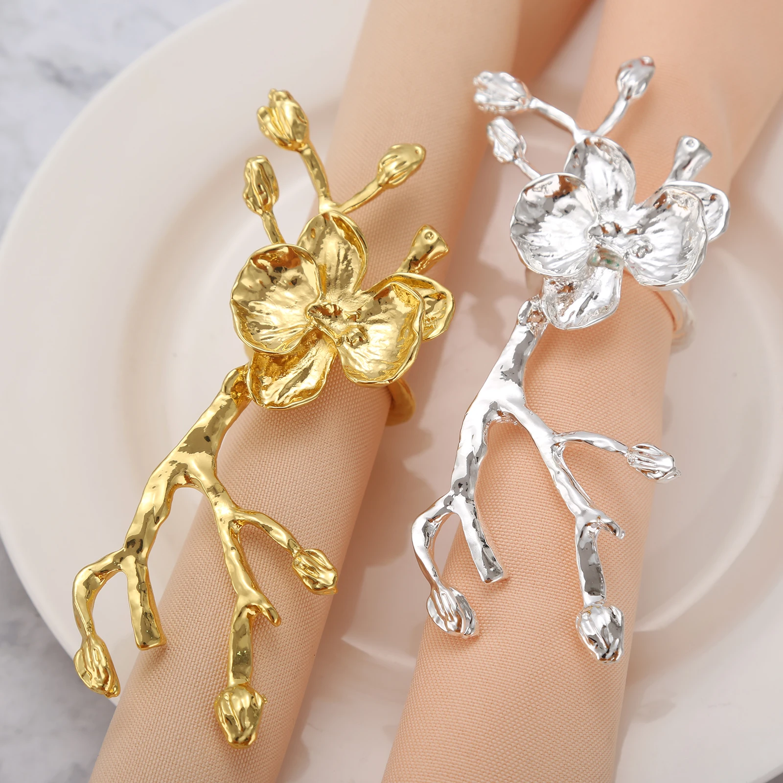 12/4 Pc Zinc Alloy Napkin Rings Napkin Holder Plum Gold/silver Napkin Towel Ring Hotel Dinner Table Decoration for Wedding Party