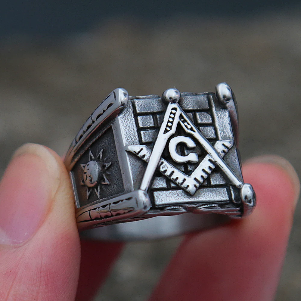 Vintage Masonic Letter Ring Classic Moon and Sun Stamp Stainless Steel Biker Ring For Men Punk Amulet Jewelry Gift Wholesale