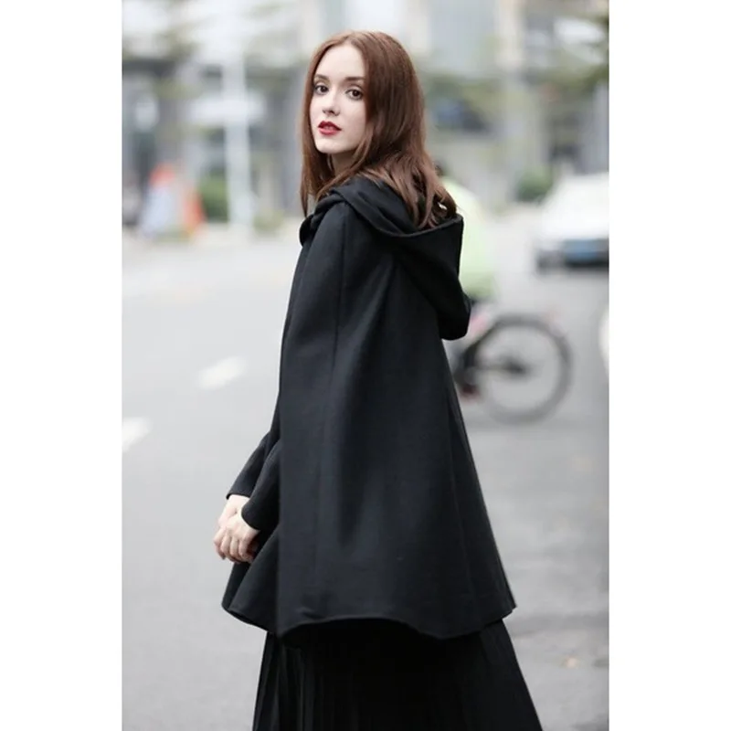 Medieval Elegant Women Outwear Cloak Hooded Coat Vintage Gothic Cape Poncho Casual Maxi Long Cardigan Coats Men Women