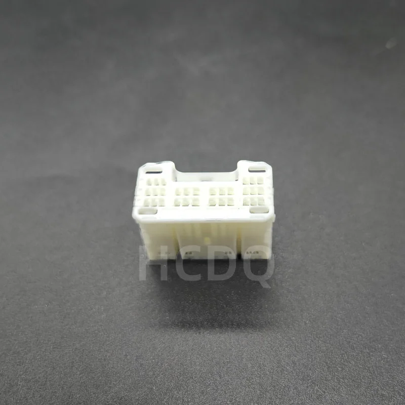 The original 90980-12909 30PIN Female automobile connector shell and connector are supplied from stock