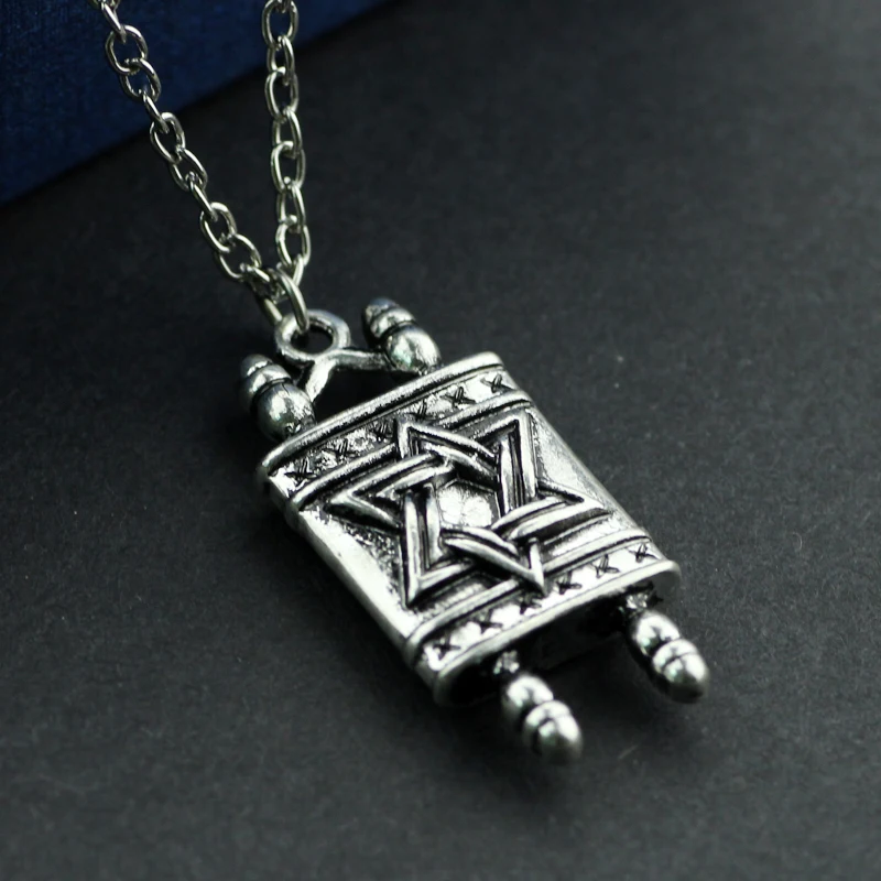 Jewish Hebrew Sefer Torah Scroll Religious Men Pendant Necklace Women With Star Of David Amulet Necklace