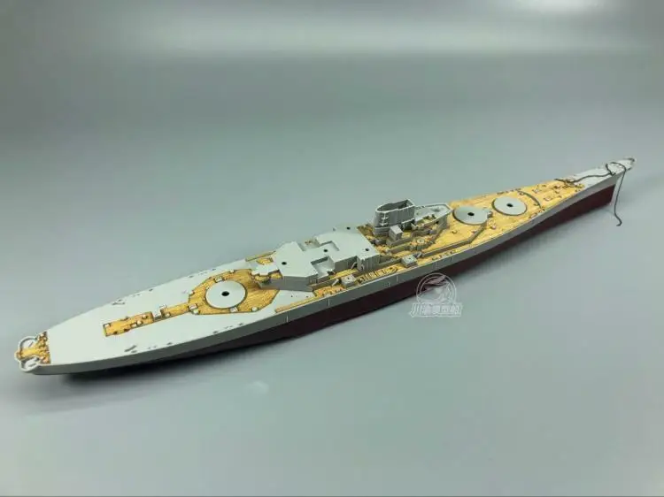 

CY CY700035 деревянная колода для 1/700 Trumpeter 05705 USS BB-63 Миссури 1991