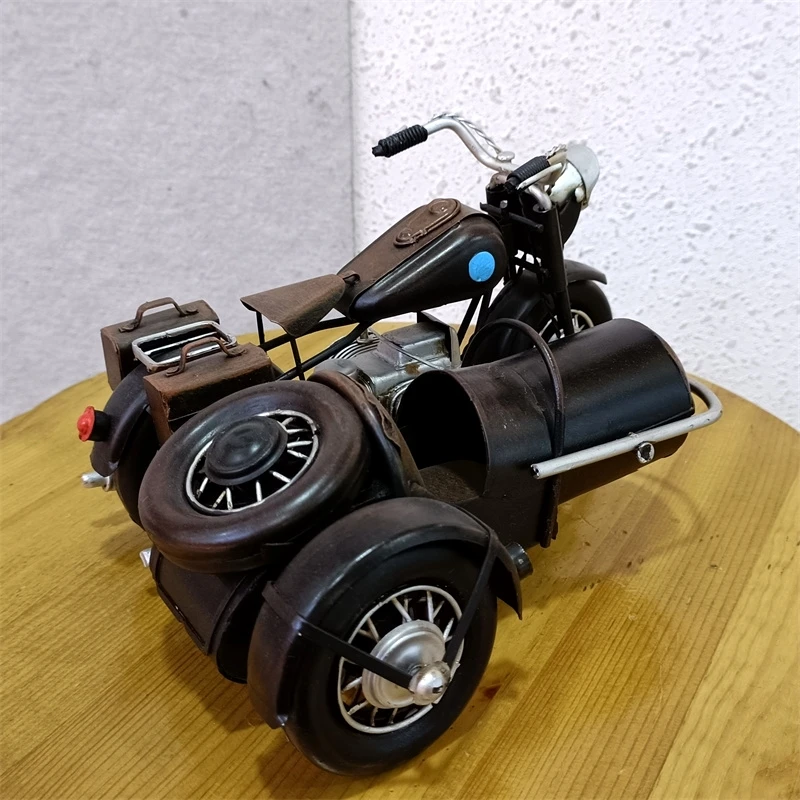 Klasyczny skalowany Model motocykla żelazo, w stylu Vintage Art motorower trójkołowy miniaturowy wystrój kolekcji sztuki Ornament rzemieślniczy