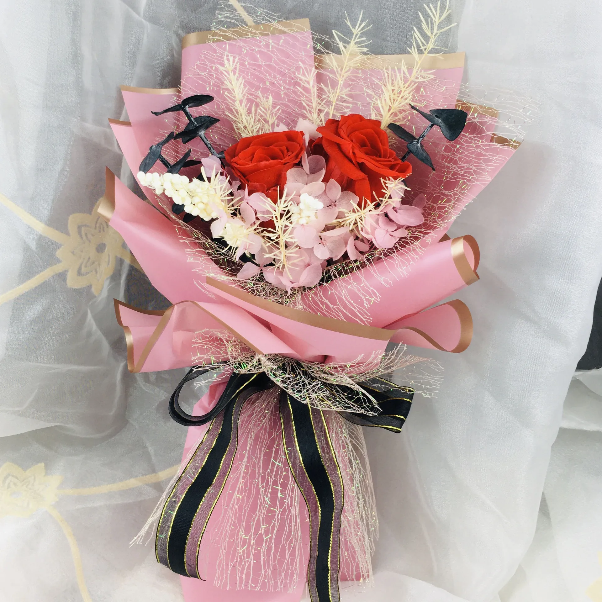 

Rose Eternelle Gift Box Dried Flower Real Flower Valentine's Day Gift Creative Preserved Flower Wholesale Wedding Bouquet