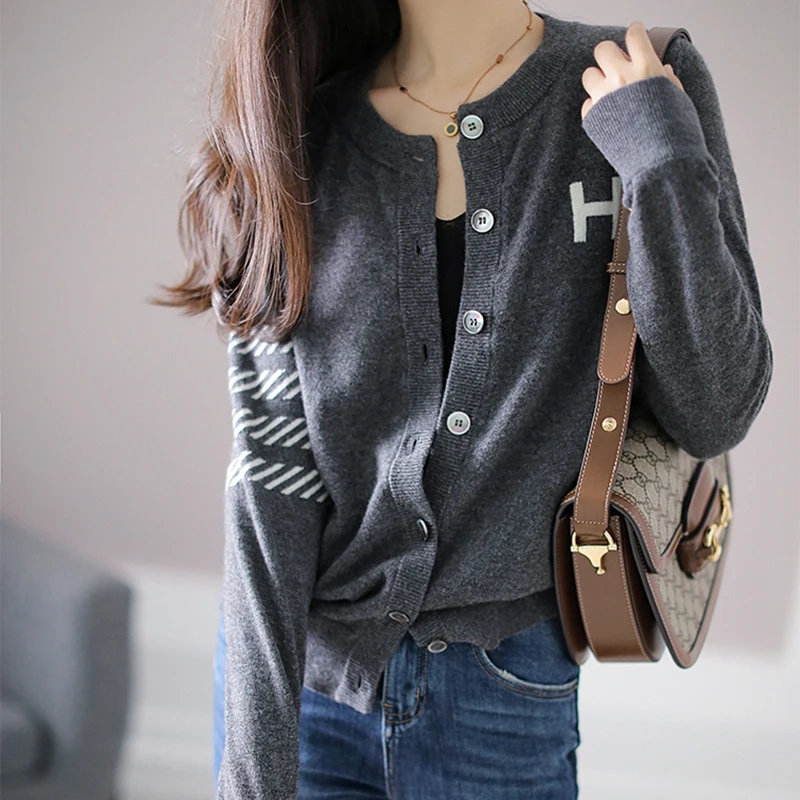 New Spring Autumn Knitted Cardigan Women O-neck Long Sleeve Single Breasted Fashion Casual Loose Tops Female Letter Print YK2