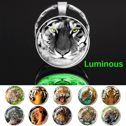 Fashion Glow In The Dark Tiger Metal Keychain Luminous Glass Cabochon Pendant Keyring Animal Jewelry Car Key Holder for Men