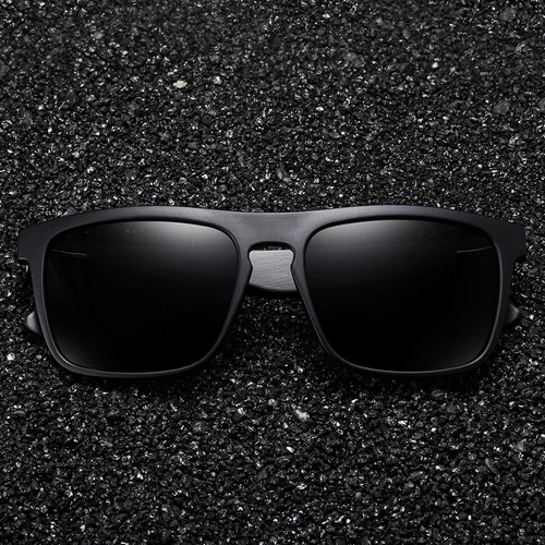 Imagen 2 del producto GM, recién llegados, gafas de sol polarizadas de madera negra para hombres, gafas de sol de bambú, lentes rojos UV400, gafas de sol de moda para conducir S5523