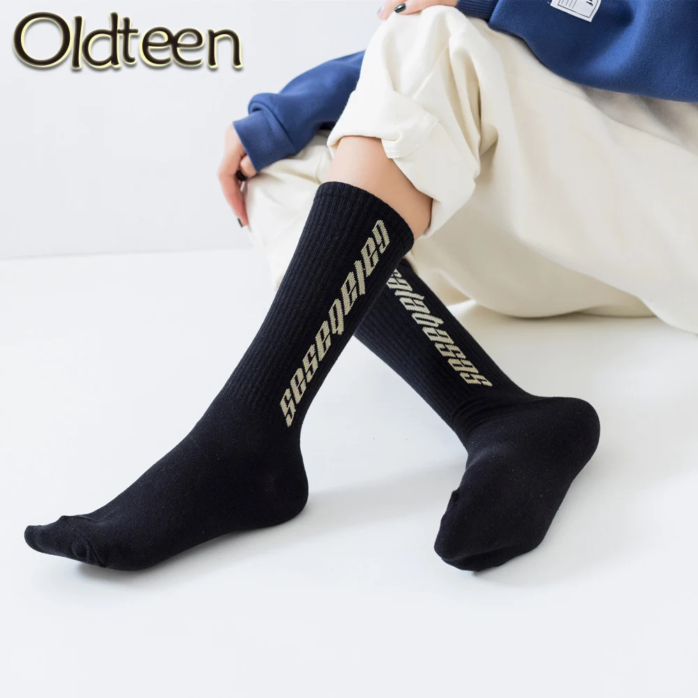 Fashion Harajuku Men Cotton Socks Women Streetwear Kanye West Ins Crew Socks Hip Hop Letter Calabasas Sock Long Skateboard Style