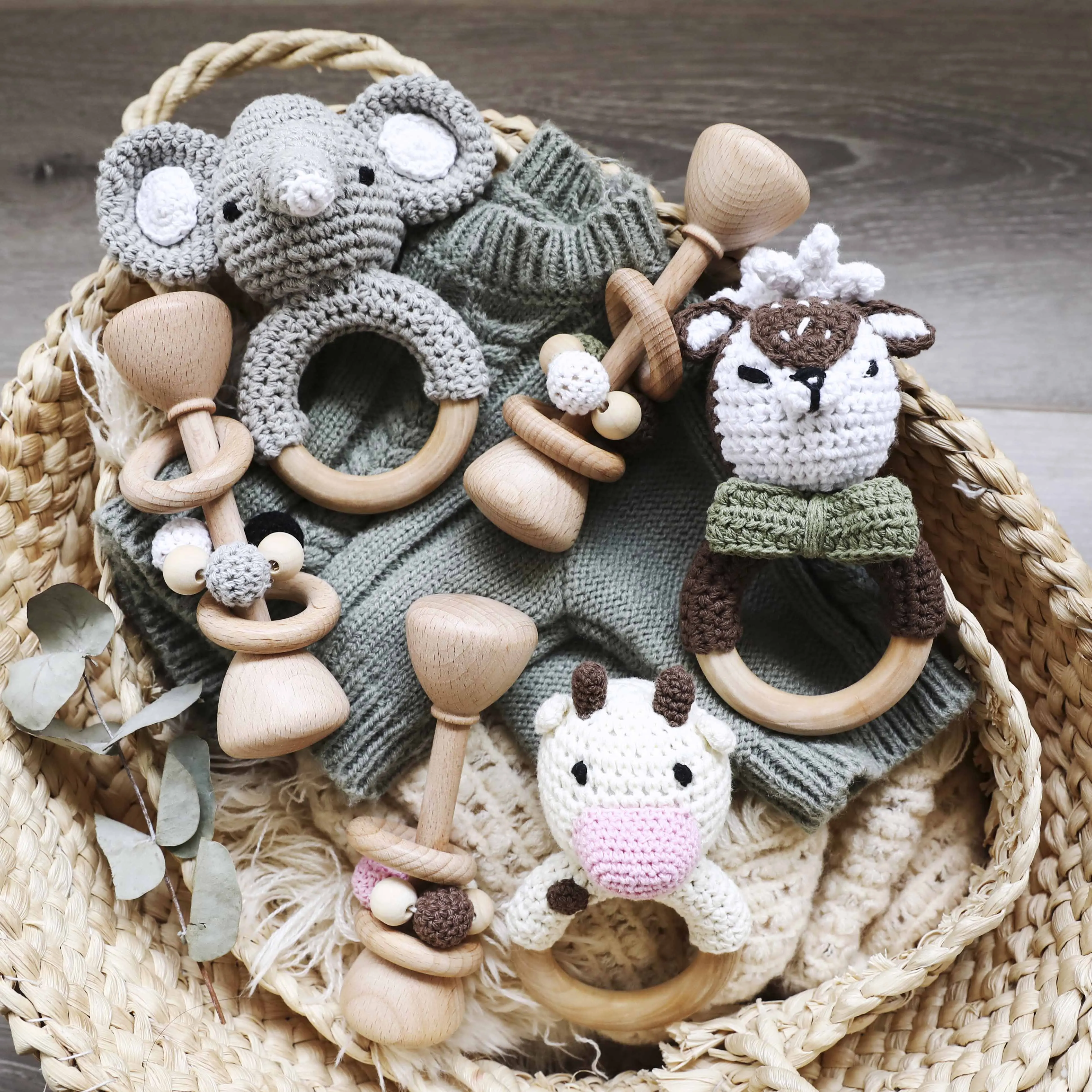 Let's Make 2pcs Wooden Baby Toys Set Wooden Beads Woven Wood Ring Kit Gym Wood Animal Rattles Wooden Teether BPA Free Kids Toys