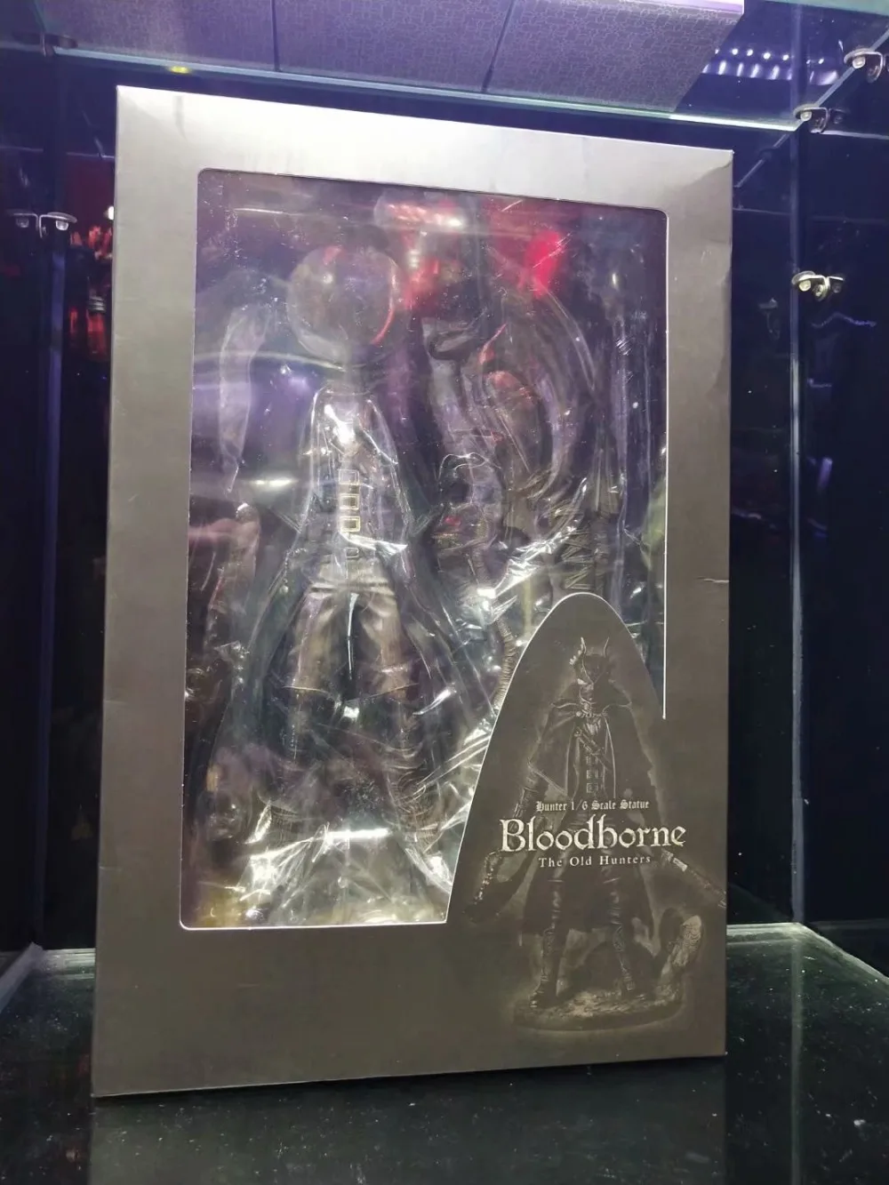 30cm NEW Game Bloodborne The Old Hunters Action Figures Sickle movable scale statue Collection of toy gifts