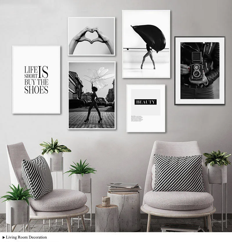 Heart Hand Beauty Quotes Fashion Girl Poster Black White Canvas Painting Wall Art Print Nordic Modern Style Decoration Picture