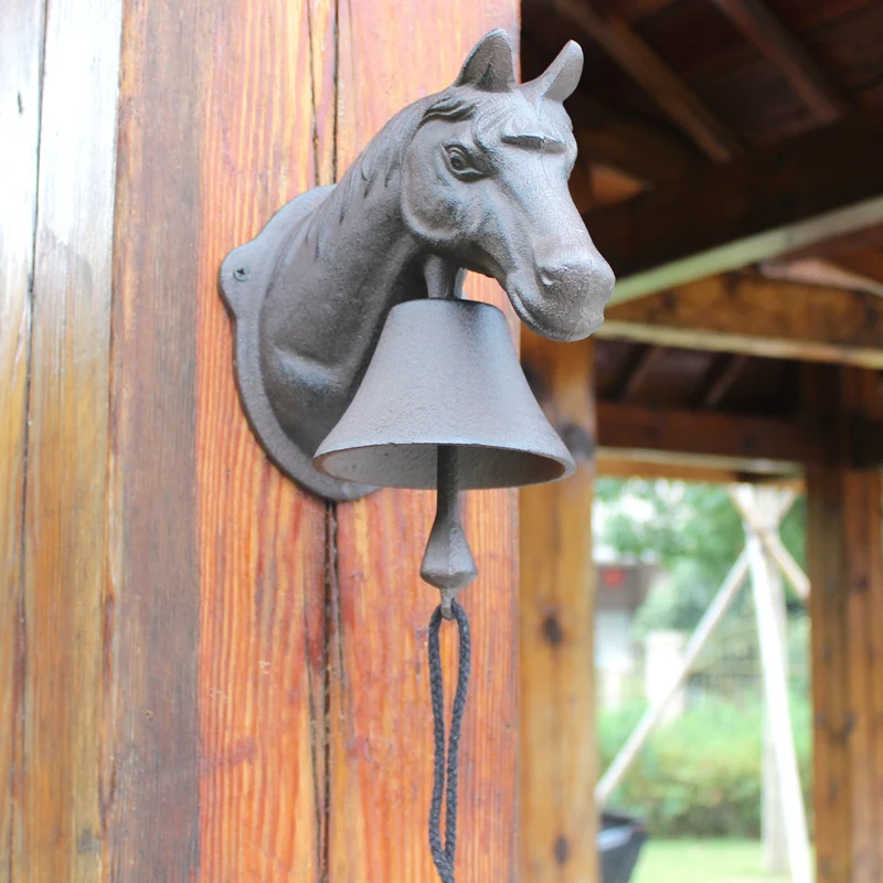 Retro Rustic Horse Head Cast Iron Wall Bell Farmhouse Handmade Home Garden Decor Animal Figurine Hand Cranking Welcome Door Bell