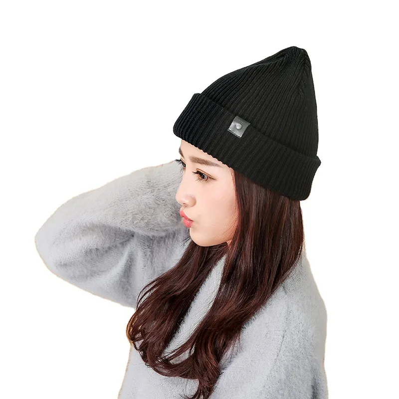 2021 New Popular Leather Warm Knit Hat Ladies Cute Flat Solid Color Wool Hat Hats for Women