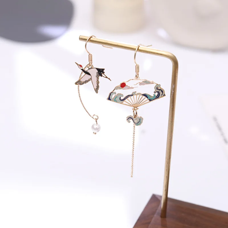 Koreanische neue süße geometrische Tropfenohrringe für Frauen, niedliche Katze, Kaninchen, Stern, Mond, asymmetrische baumelnde Ohrringe, Geschenk für Schmuck. – Detail 2