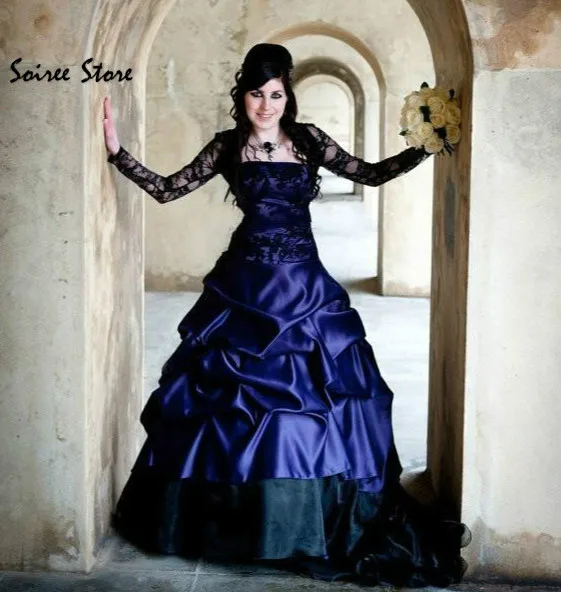 Victorian Purple And Black Gothic Wedding Dresses Strapless Taffeta Royal Castle Medieval Bridal Dress Country Bride Customized