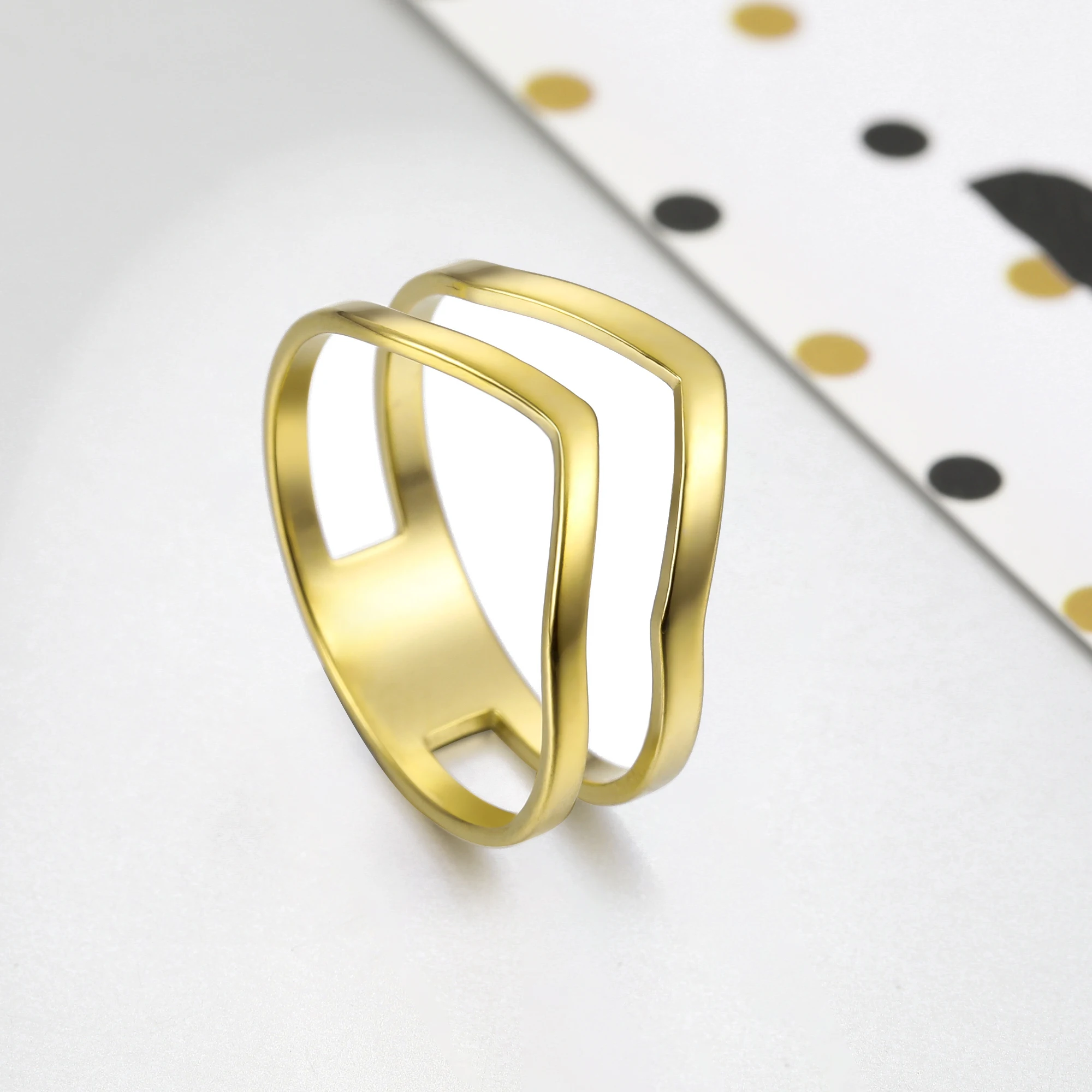 Cazador 2024 Stainless Steel Geometric Wave Women's Rings Gold Color Finger Rings Jewelry Birthday Party Friends Gifts Wholesale