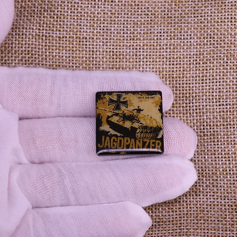 

Немецкая булавка для лацканов Jagdpanzer
