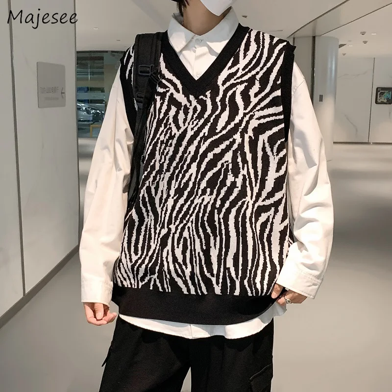 

Men Sweater Vests Zebra Stripes V-neck High Street Harajuku Vintage Hip-hop Oversize Artsy Male Jumpers Knitting Fashion Casual