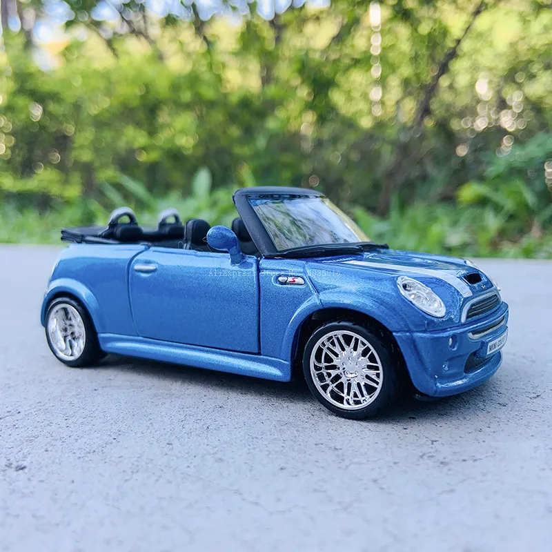 Bburago-Mini Cooper S Cabriolet y vehículos de juguete, modelo de coche de juguete de Metal, regalos de colección de alta simulación, 1:32