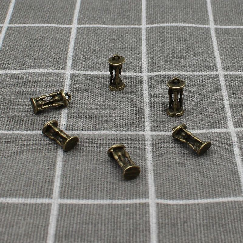 10 pcs/lot 16*6mm Antique bronze Vintage Charms Hourglass Pendant Fit Bracelets Necklace DIY Metal Jewelry Making X1892