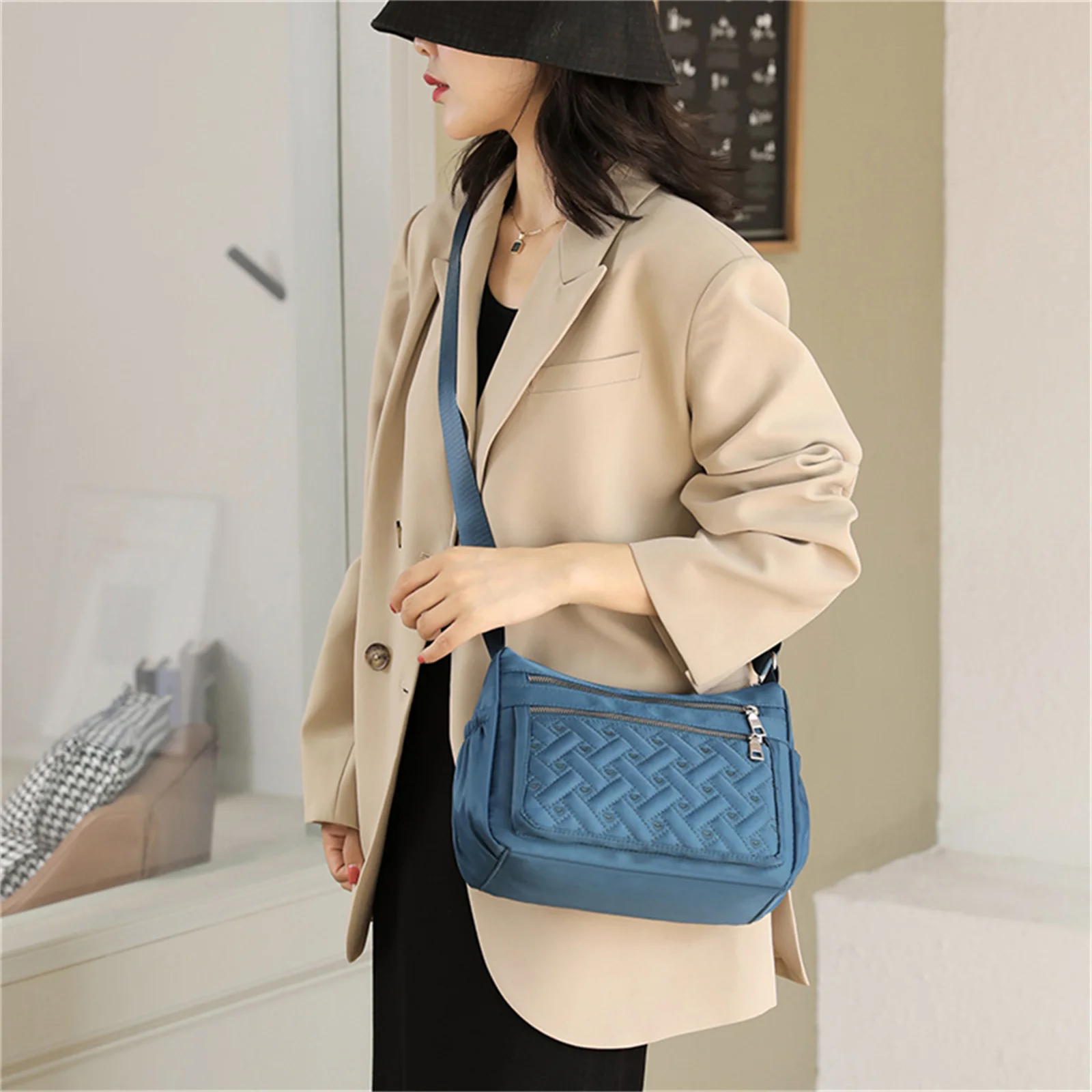 Fashion Women Messenger Bag Nylon Oxford Waterproof Shoulder Handbag Large Capacity Casual Travel Crossbody Bag Bolsa Feminina