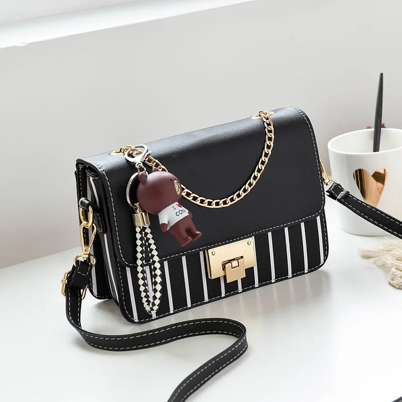 Small bag female 2021 new trendy female bag Korean version of fresh and small fragrance fashion one-shoulder messenger