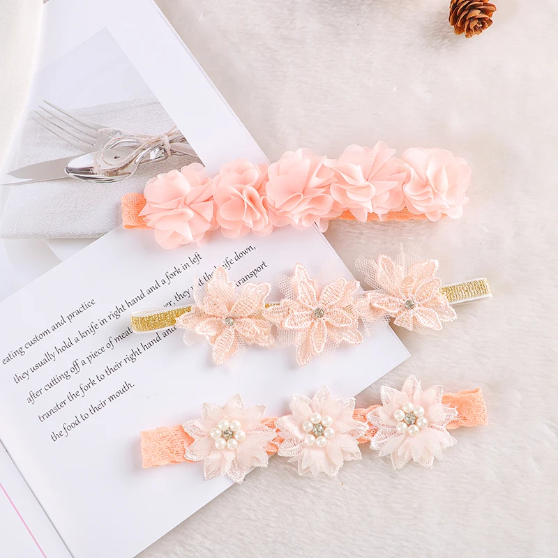 Baby-Stirnband mit Blumen und Schleifen, Kronen-Haarband, Schleifenknoten, Niedliche Kopfbedeckung für Mädchen, Foto-Requisite, 3 Stück/Set – Detail 10