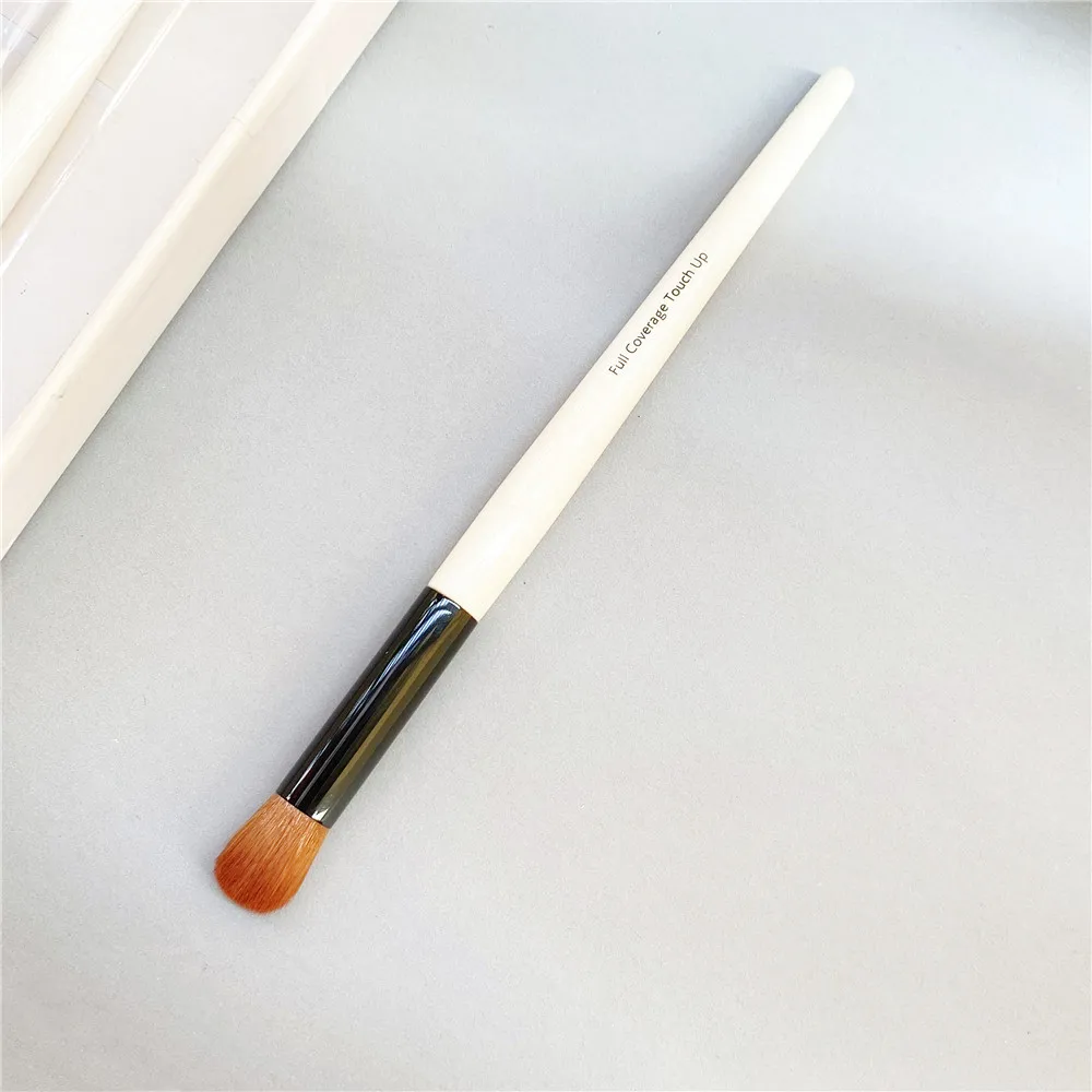 Full Coverage Touch Up Makeup Brush - Small Precise Foundation/Concealer Blending Buffing Beauty Cosmetics Brush Tool